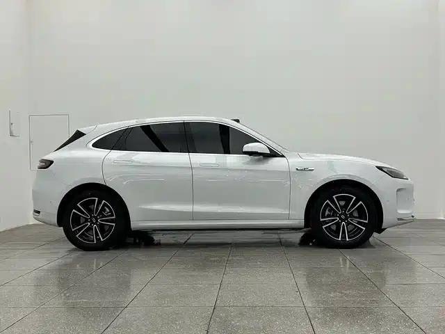 Wenjie M5 2025 Pure Electric Ultra Rear-Wheel Drive Edition — миниатюра 7