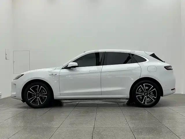 Wenjie M5 2025 Pure Electric Ultra Rear-Wheel Drive Edition — миниатюра 8