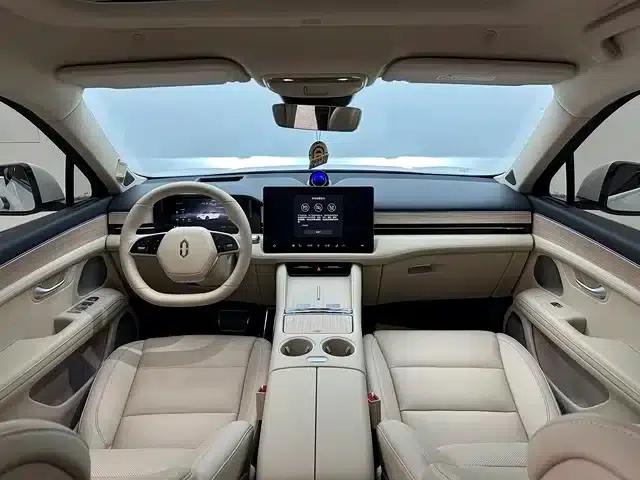 Wenjie M5 2025 Pure Electric Ultra Rear-Wheel Drive Edition — миниатюра 9