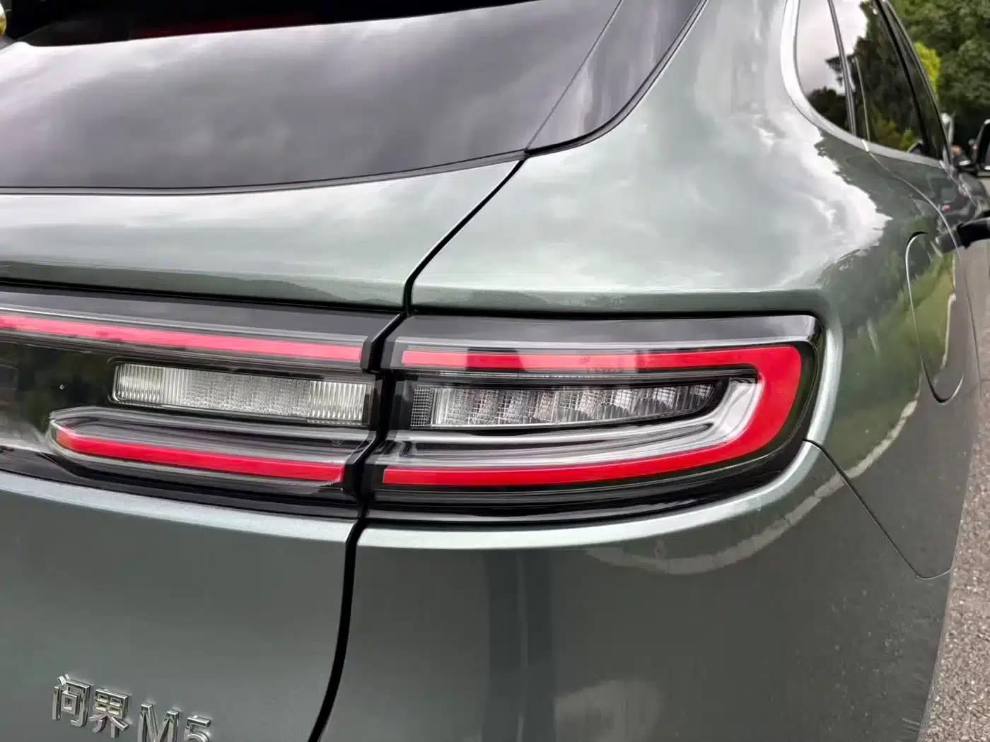 Wenjie M5 2022 Extended Range AWD Performance Edition — миниатюра 15
