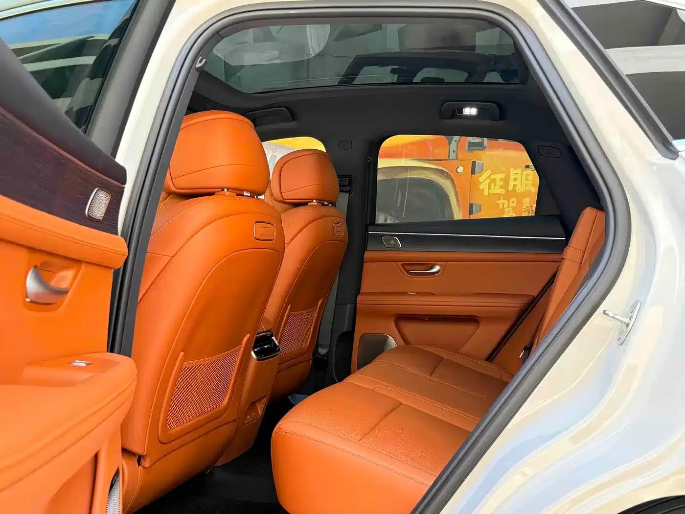 Wenjie M5 2025 Extended Range Ultra 4WD — миниатюра 7