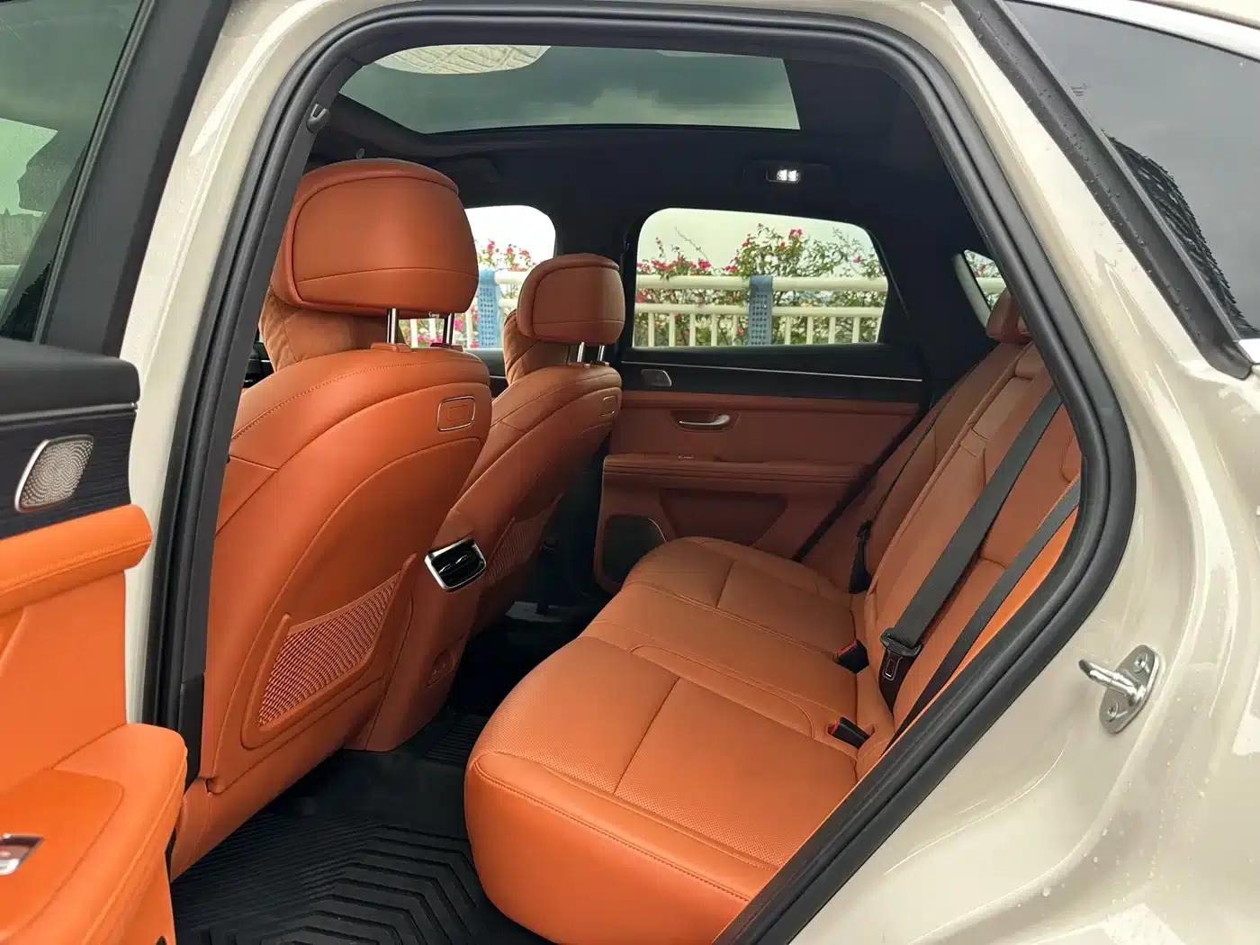 Wenjie M5 2025 Extended Range Ultra Rear-Wheel Drive Version — миниатюра 10