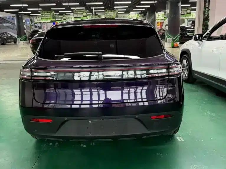 Wenjie M5 2022 Extended Range AWD Performance Edition — миниатюра 14