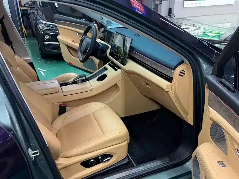 Wenjie M5 2022 Extended Range AWD Performance Edition — миниатюра 5