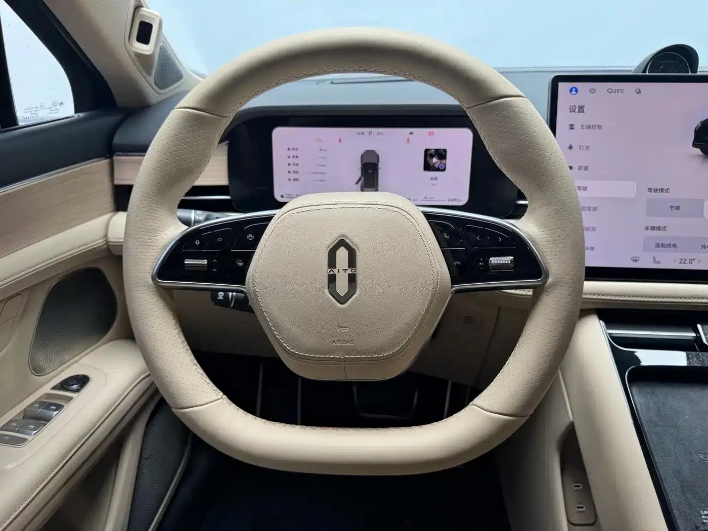 Wenjie M5 2024 Range Extended Max Rear-Wheel Drive High-End Intelligent Driving Edition — миниатюра 13
