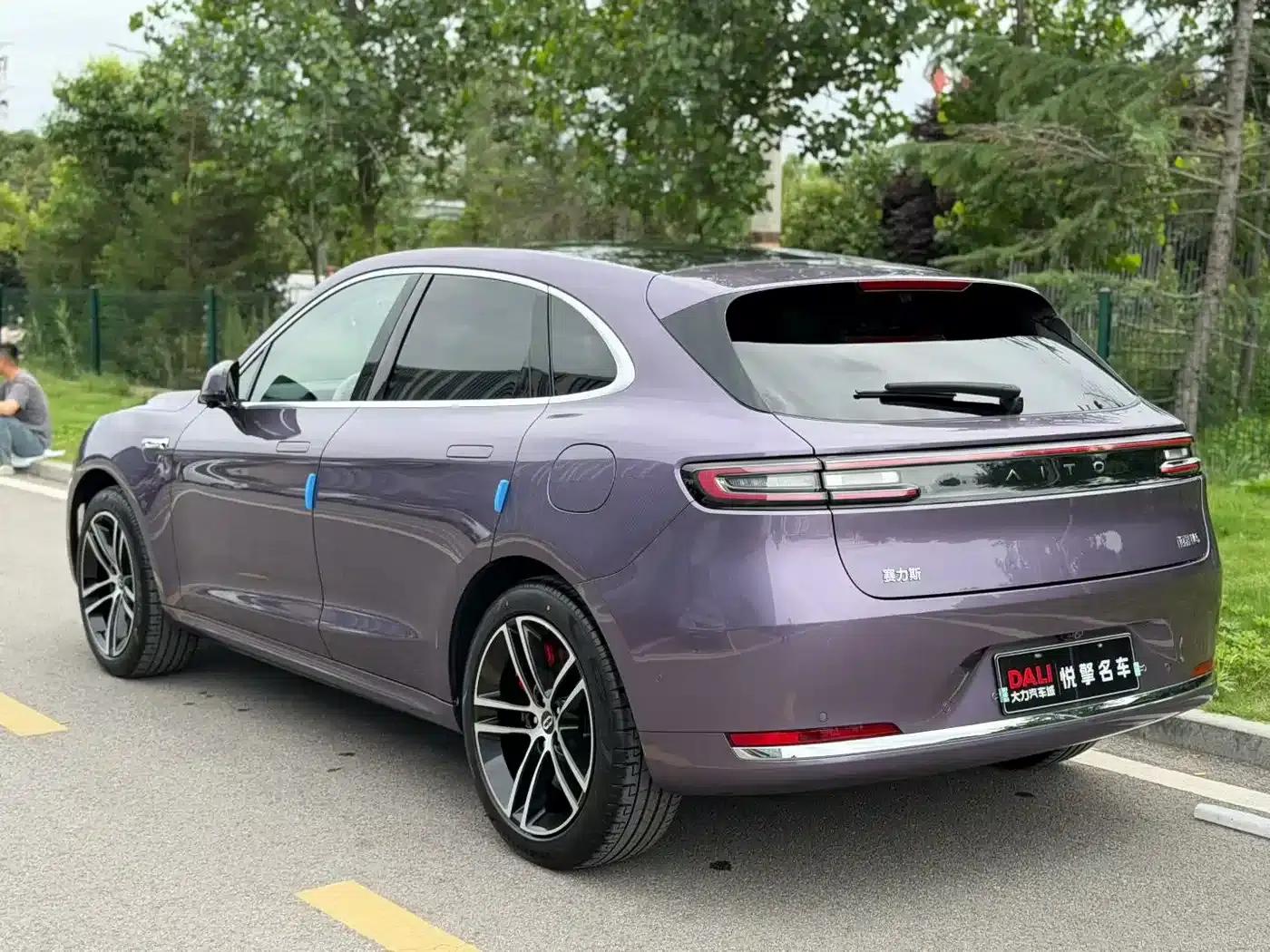 Wenjie M5 2025 Extended Range Ultra 4WD — миниатюра 7