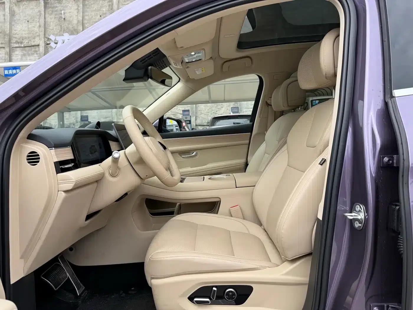 Wenjie M5 2025 Extended Range Ultra 4WD — миниатюра 5