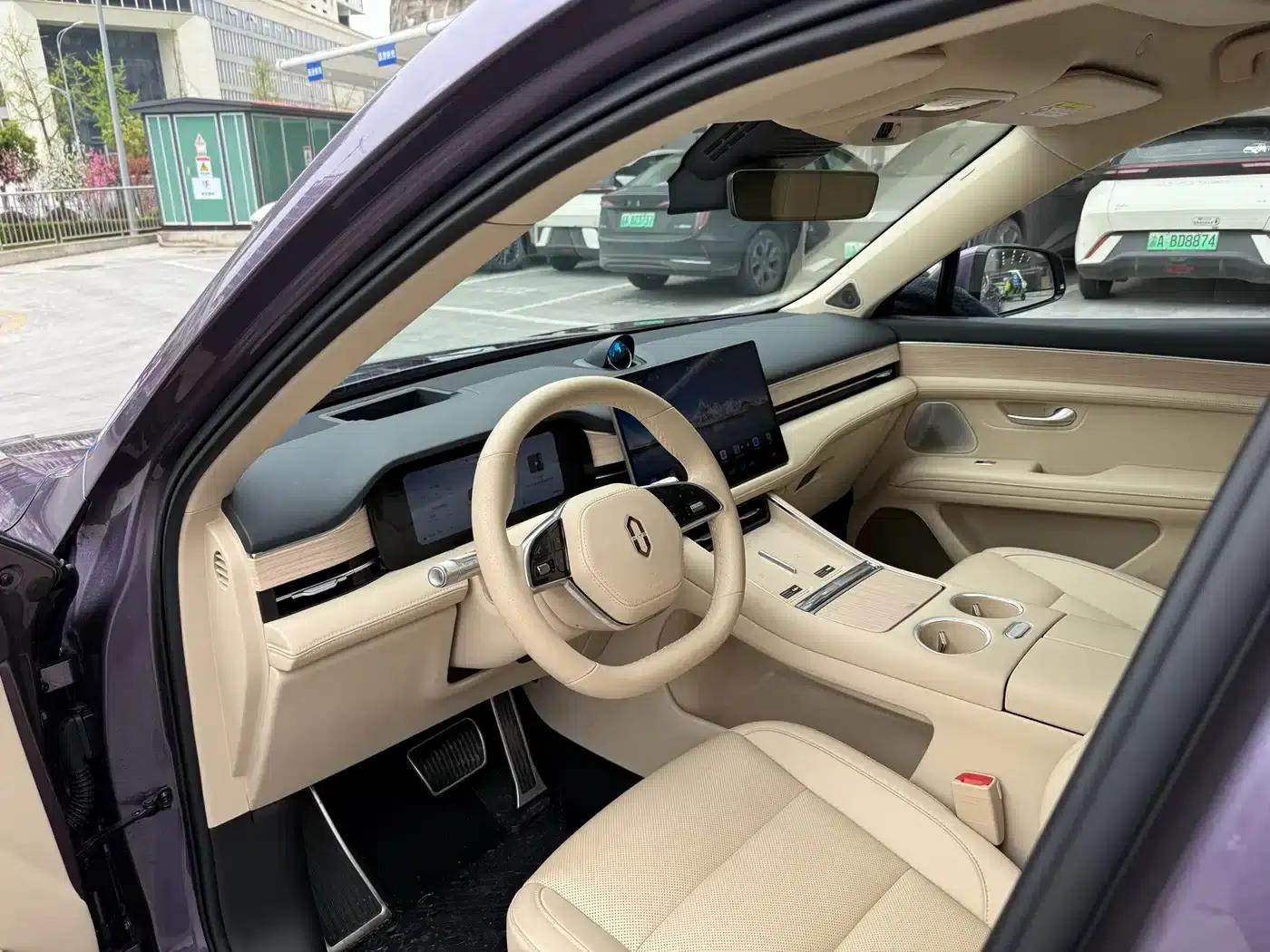 Wenjie M5 2025 Extended Range Ultra 4WD — миниатюра 6