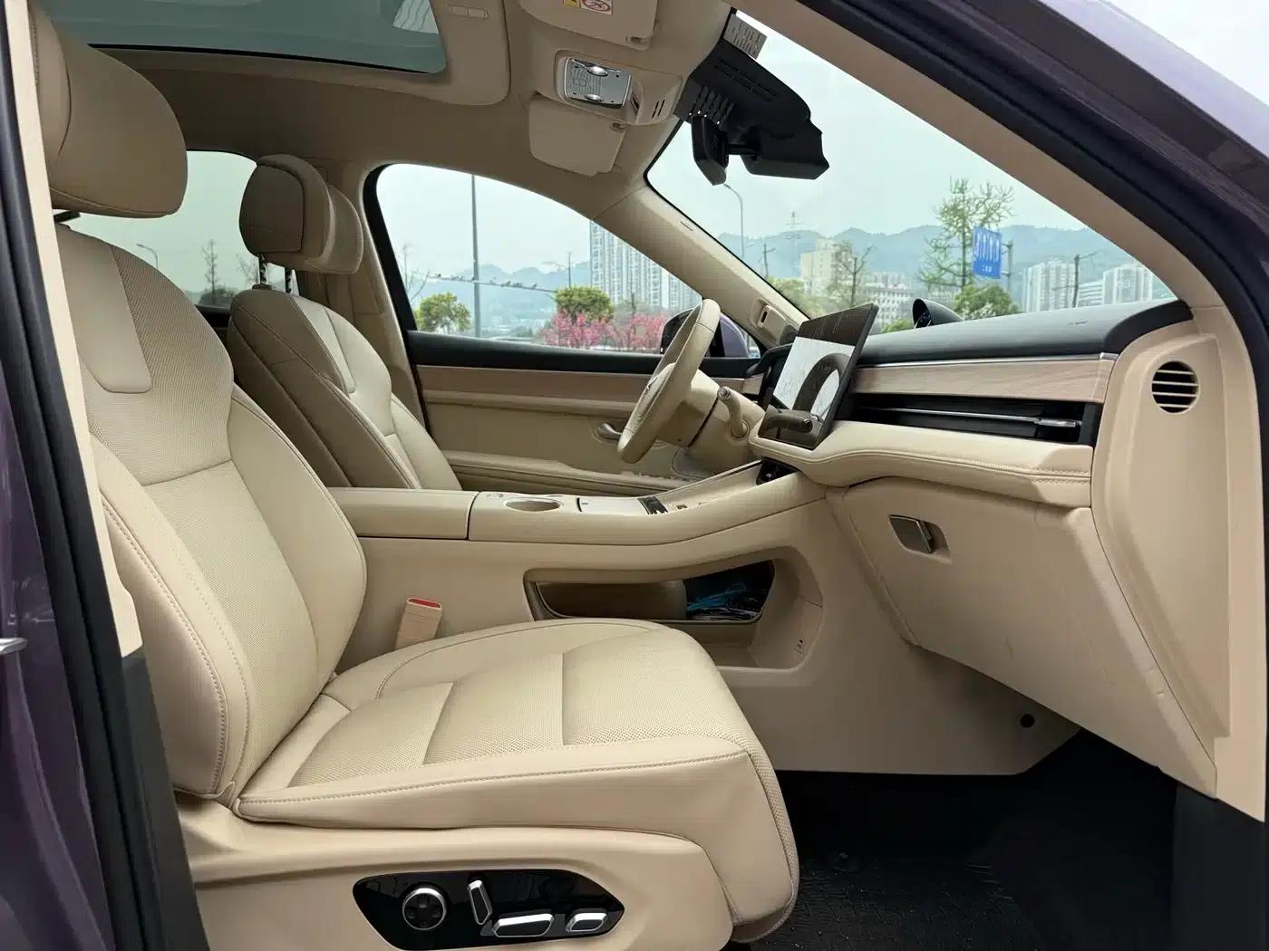 Wenjie M5 2025 Extended Range Ultra 4WD — миниатюра 7