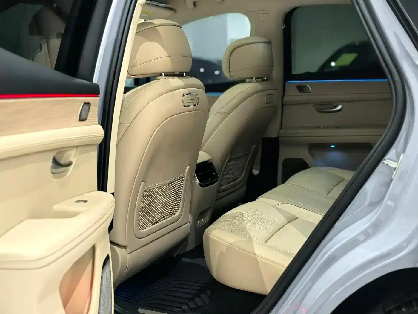 Wenjie M5 2024 Range Extended Max RS 4WD High-End Intelligent Driving Edition — миниатюра 9