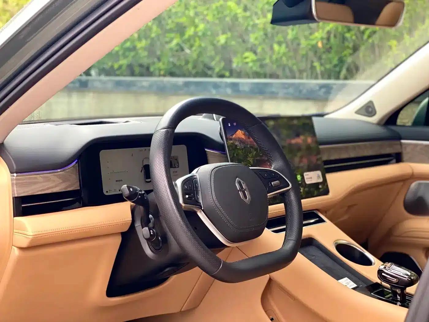 Wenjie M5 2022 Extended Range 4WD Ultimate Edition — миниатюра 11