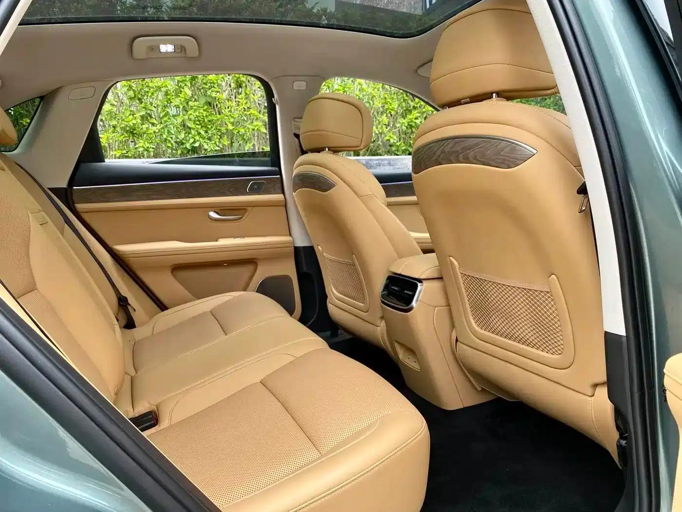 Wenjie M5 2022 Extended Range 4WD Ultimate Edition — миниатюра 16