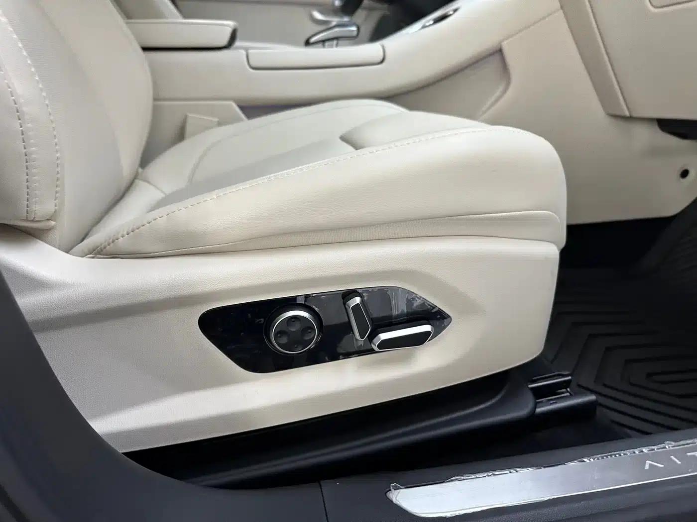 Wenjie M5 2022 Extended Range Rear-Wheel Drive Standard Edition — миниатюра 22