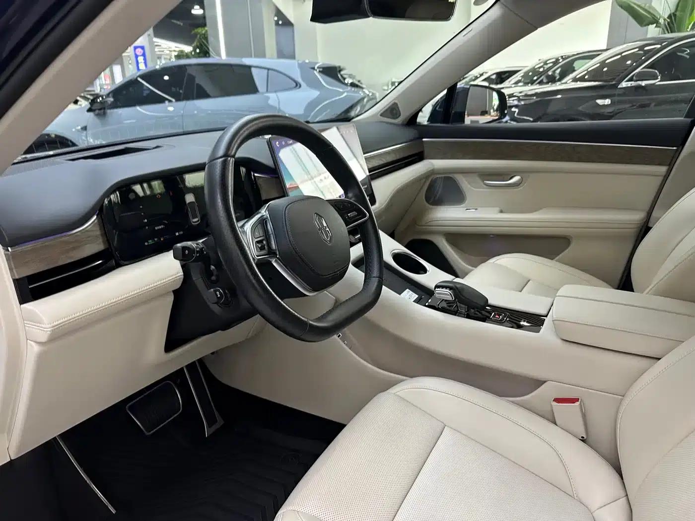 Wenjie M5 2022 Extended Range Rear-Wheel Drive Standard Edition — миниатюра 5