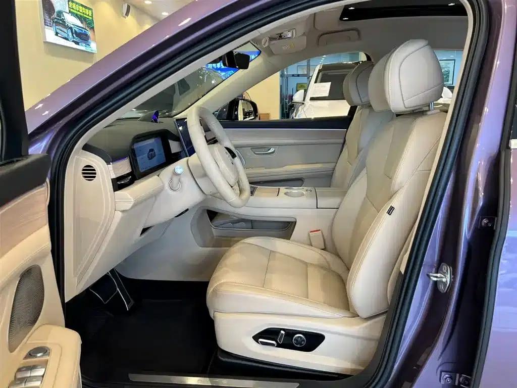 Wenjie M5 2025 Extended Range Ultra 4WD — миниатюра 16