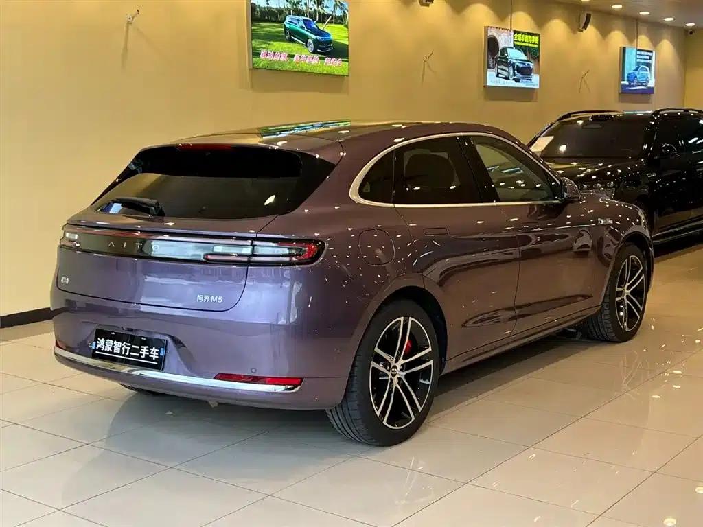 Wenjie M5 2025 Extended Range Ultra 4WD — миниатюра 3