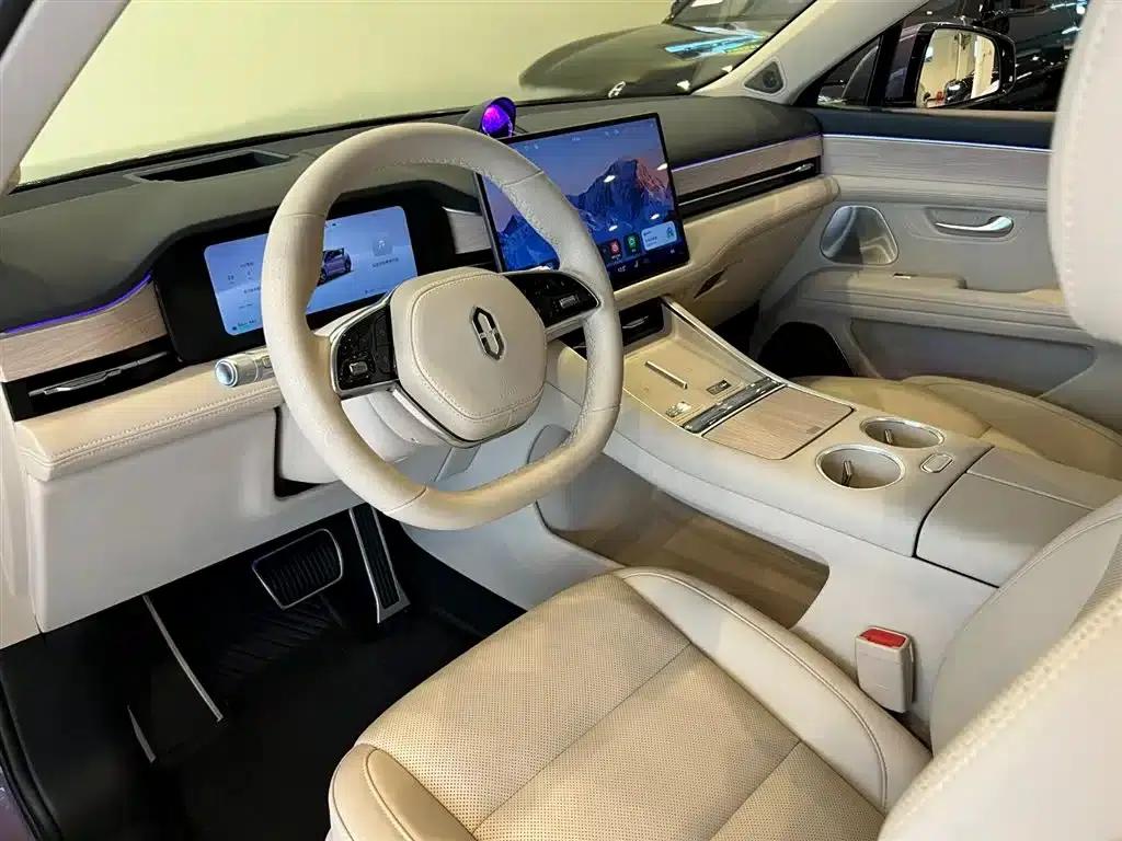 Wenjie M5 2025 Extended Range Ultra 4WD — миниатюра 26
