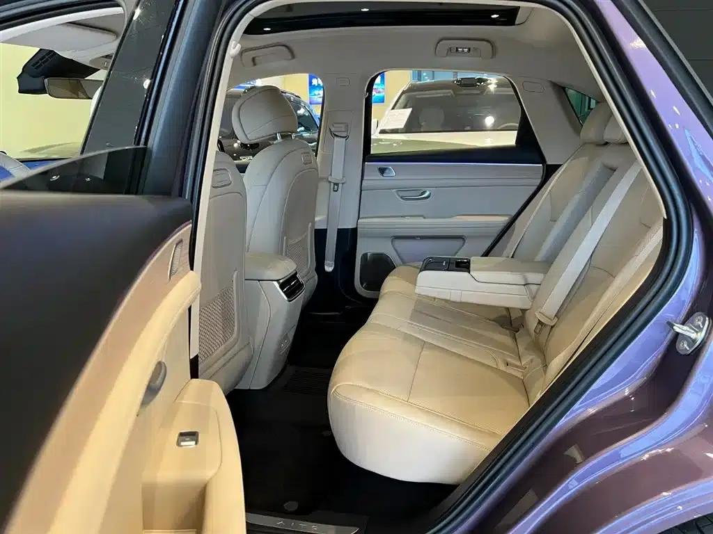 Wenjie M5 2025 Extended Range Ultra 4WD — миниатюра 27