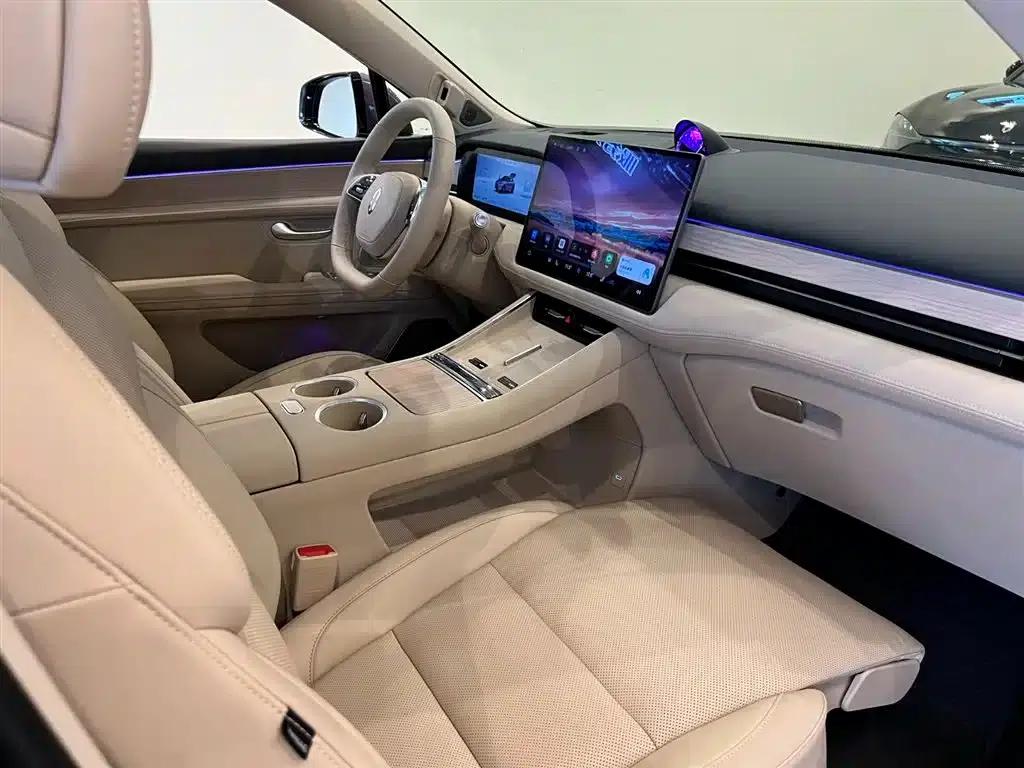 Wenjie M5 2025 Extended Range Ultra 4WD — миниатюра 33