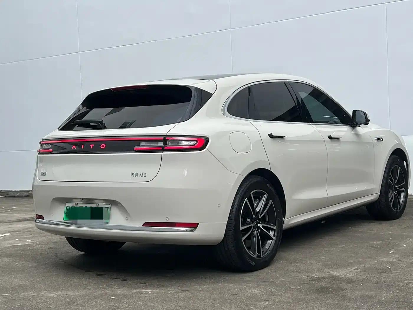 Wenjie M5 2025 Extended Range Ultra 4WD — миниатюра 13