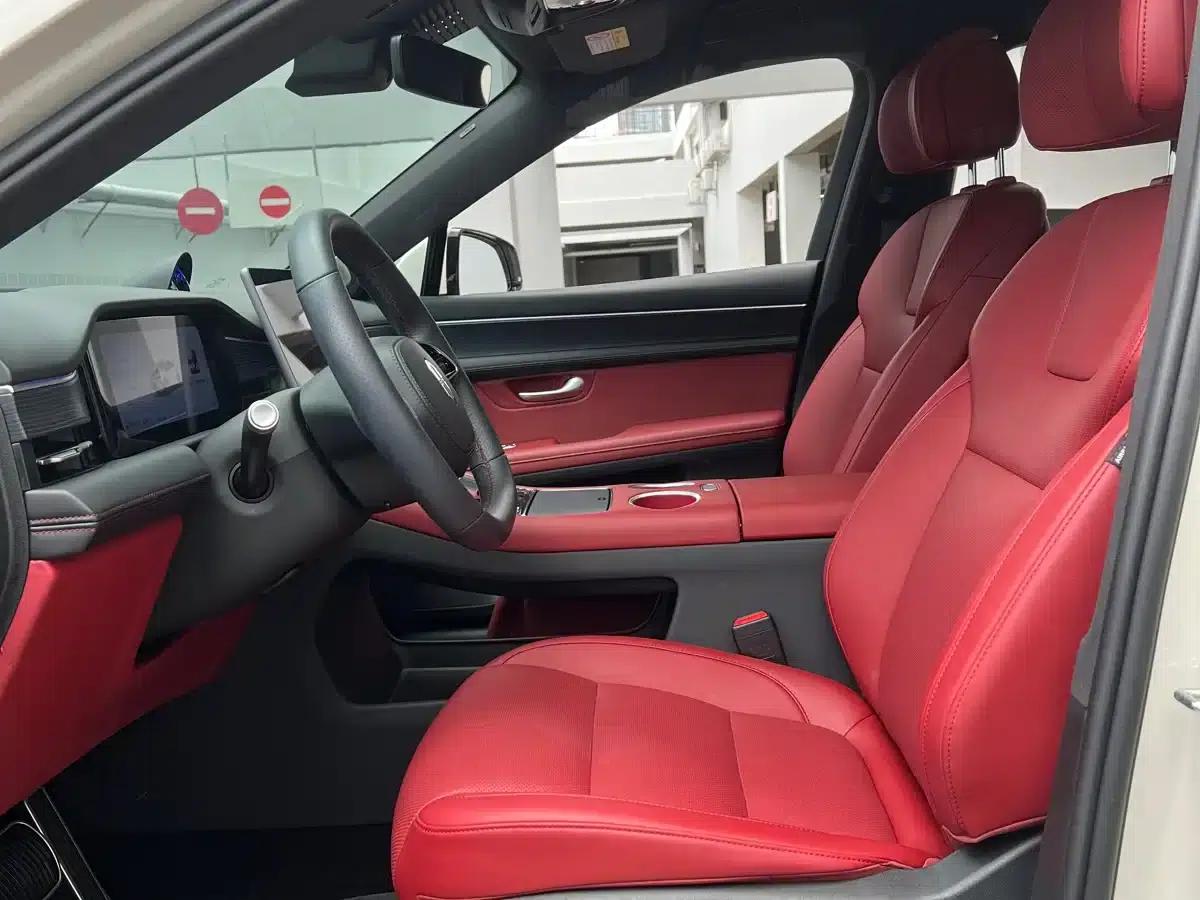 Wenjie M5 2025 Extended Range Ultra 4WD — миниатюра 4