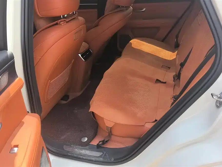 Wenjie M5 2025 Pure Electric Ultra Rear-Wheel Drive Edition — миниатюра 11