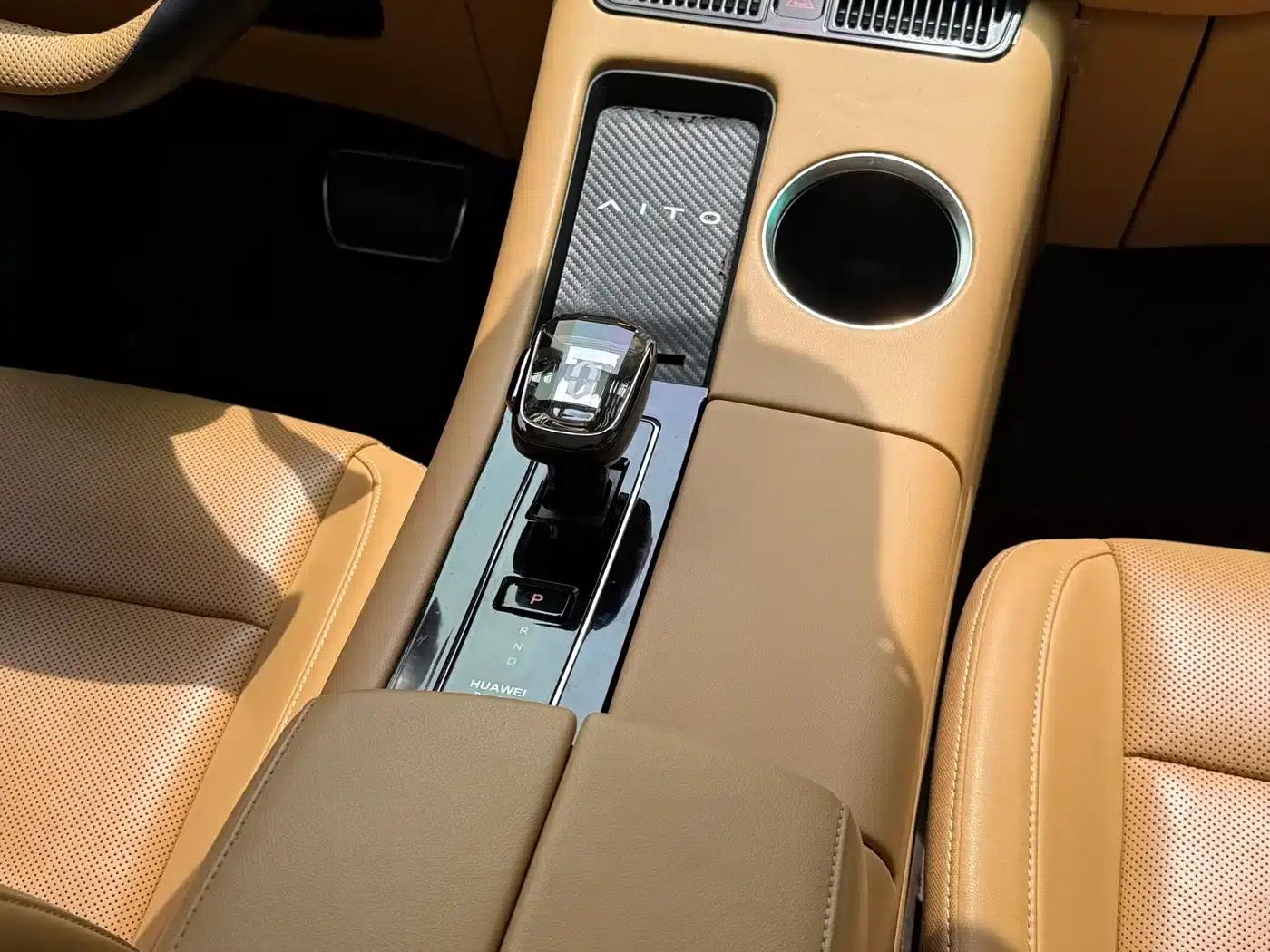 Wenjie M5 2022 Extended Range Rear-Wheel Drive Standard Edition — миниатюра 10