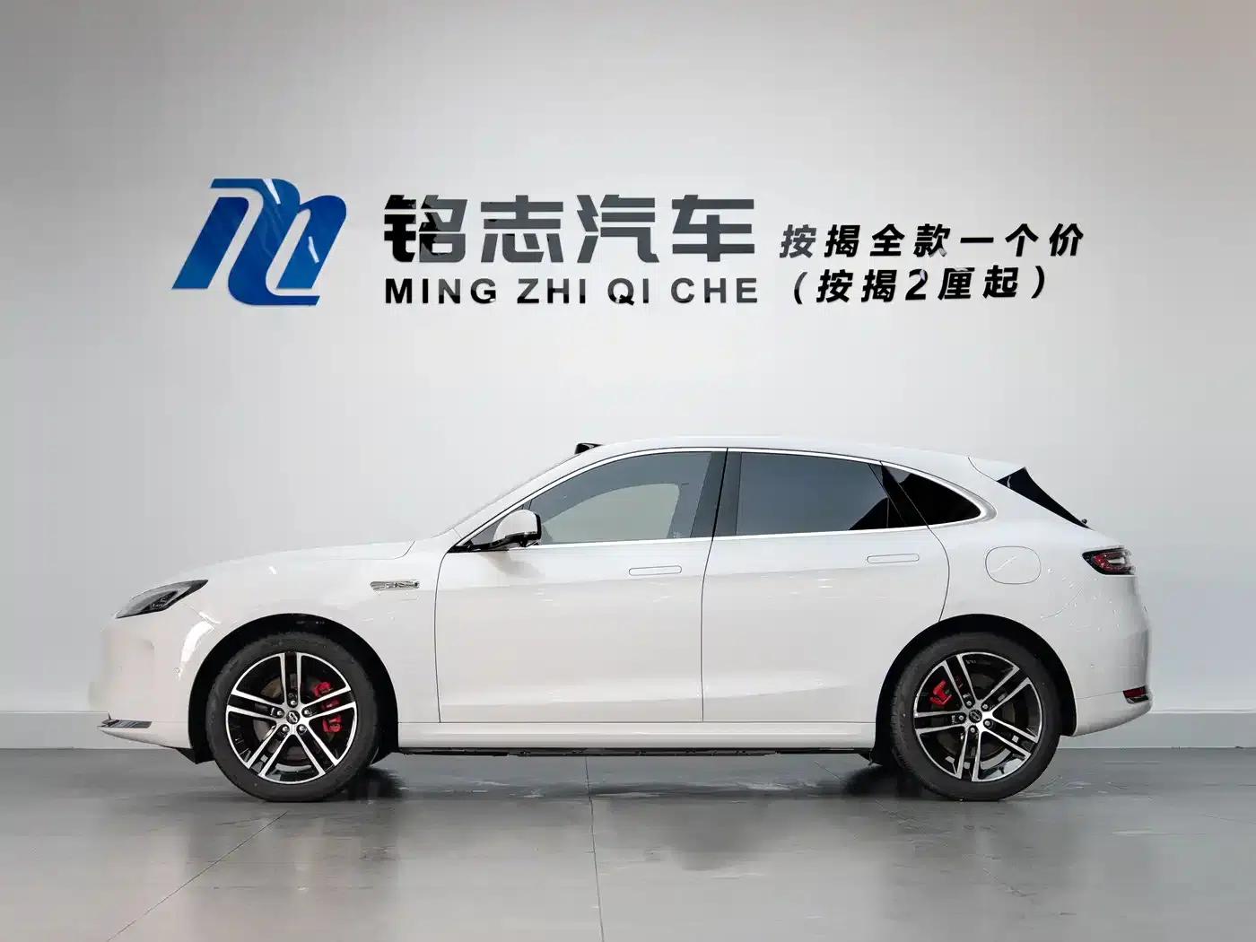 Wenjie M5 2025 Extended Range Ultra 4WD — миниатюра 9