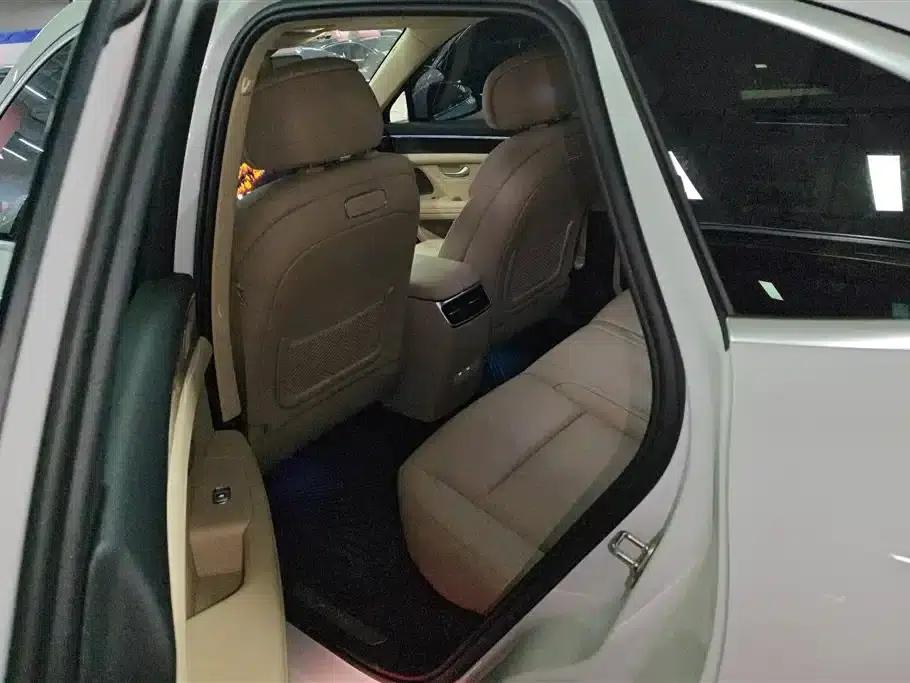 Wenjie M5 2025 Extended Range Ultra 4WD — миниатюра 11