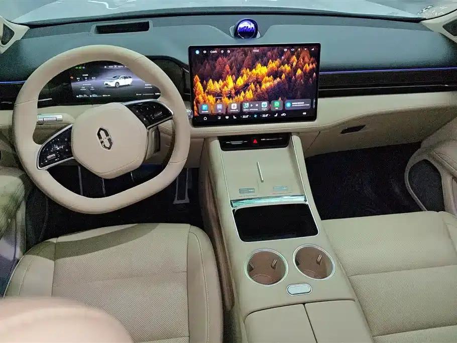 Wenjie M5 2025 Extended Range Ultra 4WD — миниатюра 12