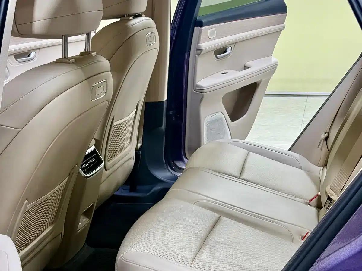 Wenjie M5 2025 Extended Range Ultra 4WD — миниатюра 18