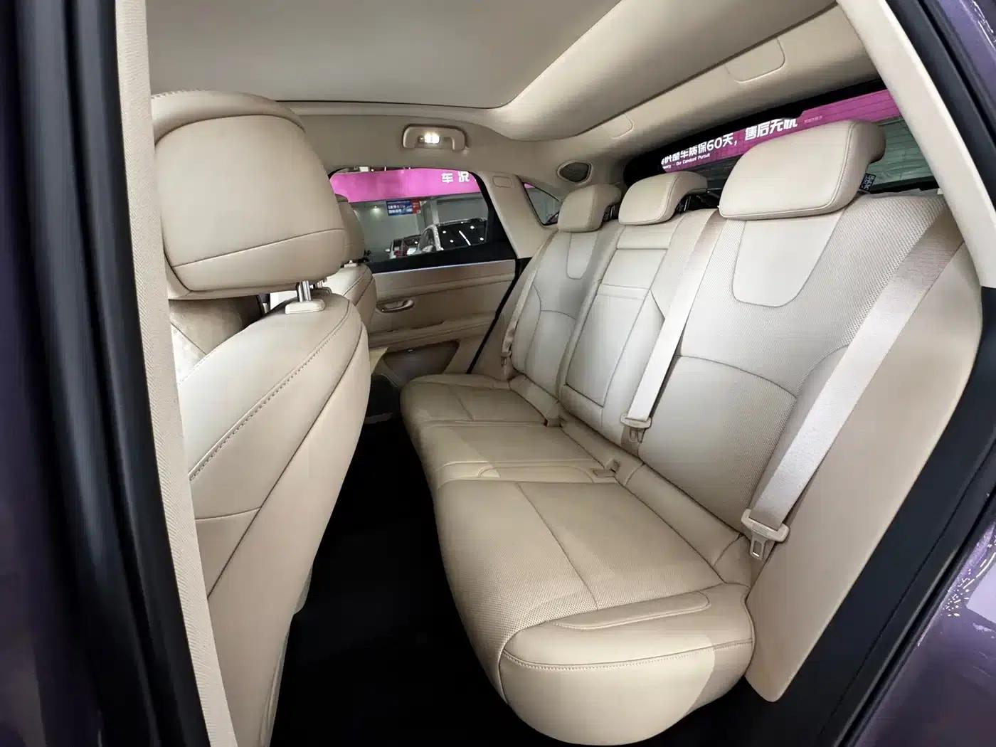 Wenjie M5 2025 Extended Range Ultra 4WD — миниатюра 19