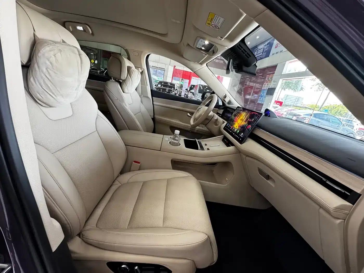 Wenjie M5 2025 Extended Range Ultra 4WD — миниатюра 10