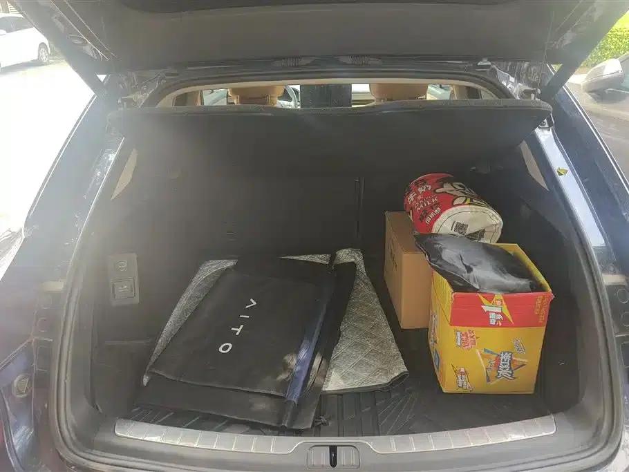 Wenjie M5 2022 Extended Range 4WD Ultimate Edition — миниатюра 4