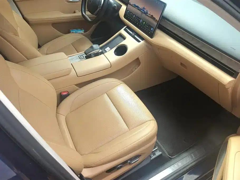Wenjie M5 2022 Extended Range 4WD Ultimate Edition — миниатюра 8