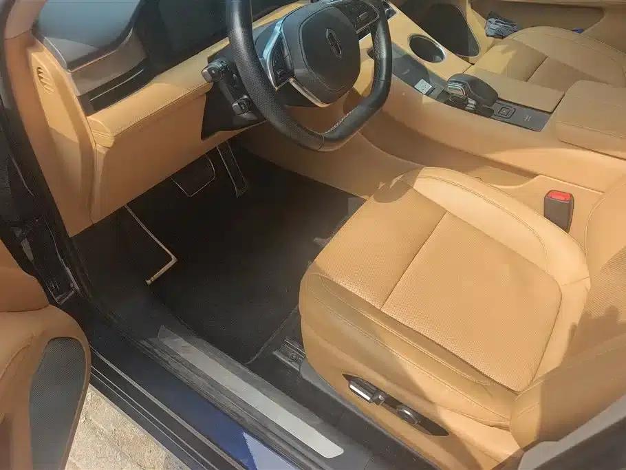 Wenjie M5 2022 Extended Range 4WD Ultimate Edition — миниатюра 9