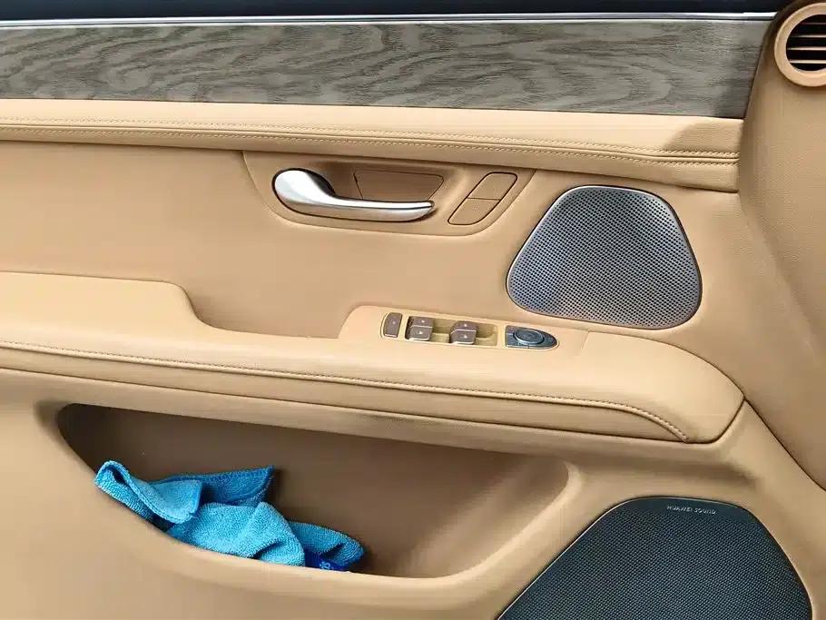 Wenjie M5 2022 Extended Range AWD Performance Edition — миниатюра 7