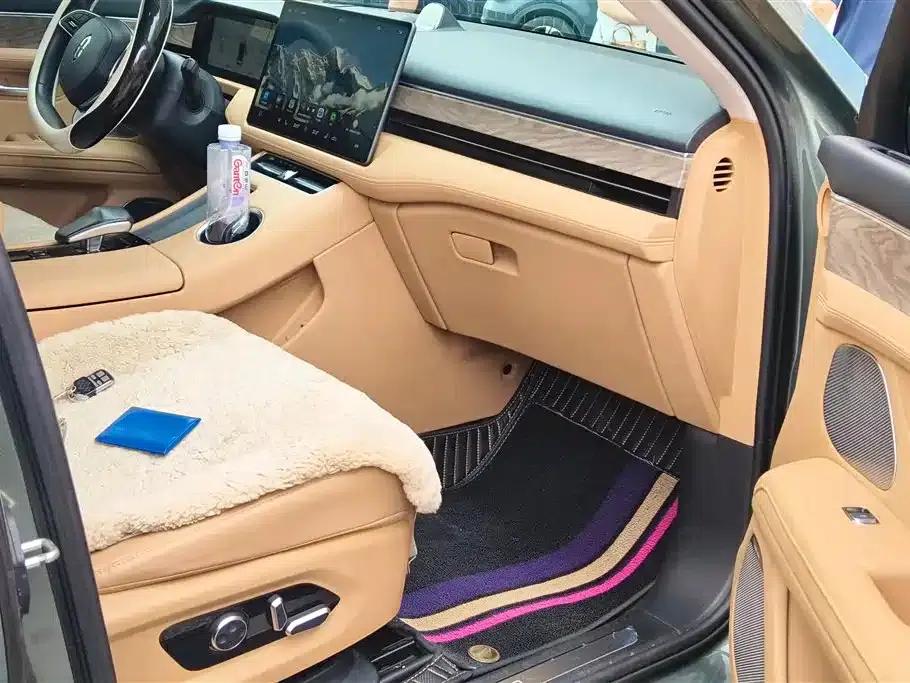 Wenjie M5 2022 Extended Range AWD Performance Edition — миниатюра 8