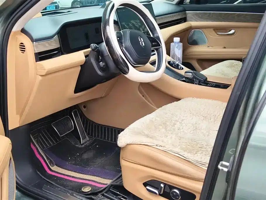 Wenjie M5 2022 Extended Range AWD Performance Edition — миниатюра 9