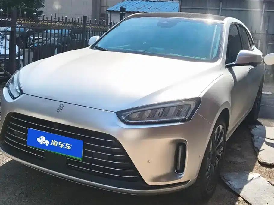 Wenjie M5 2022 Extended Range AWD Performance Edition — миниатюра 1
