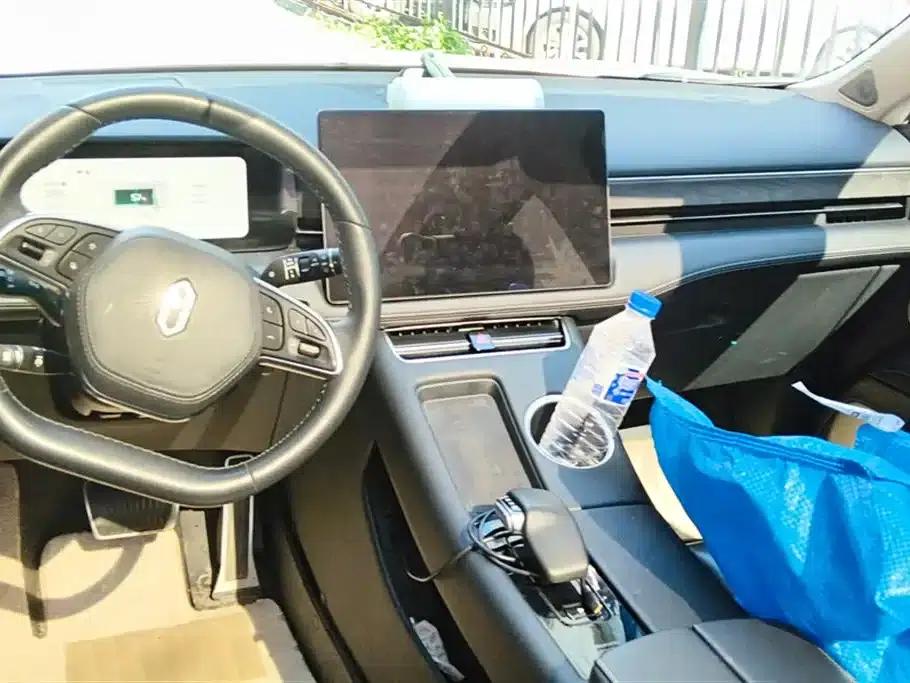 Wenjie M5 2022 Extended Range AWD Performance Edition — миниатюра 12