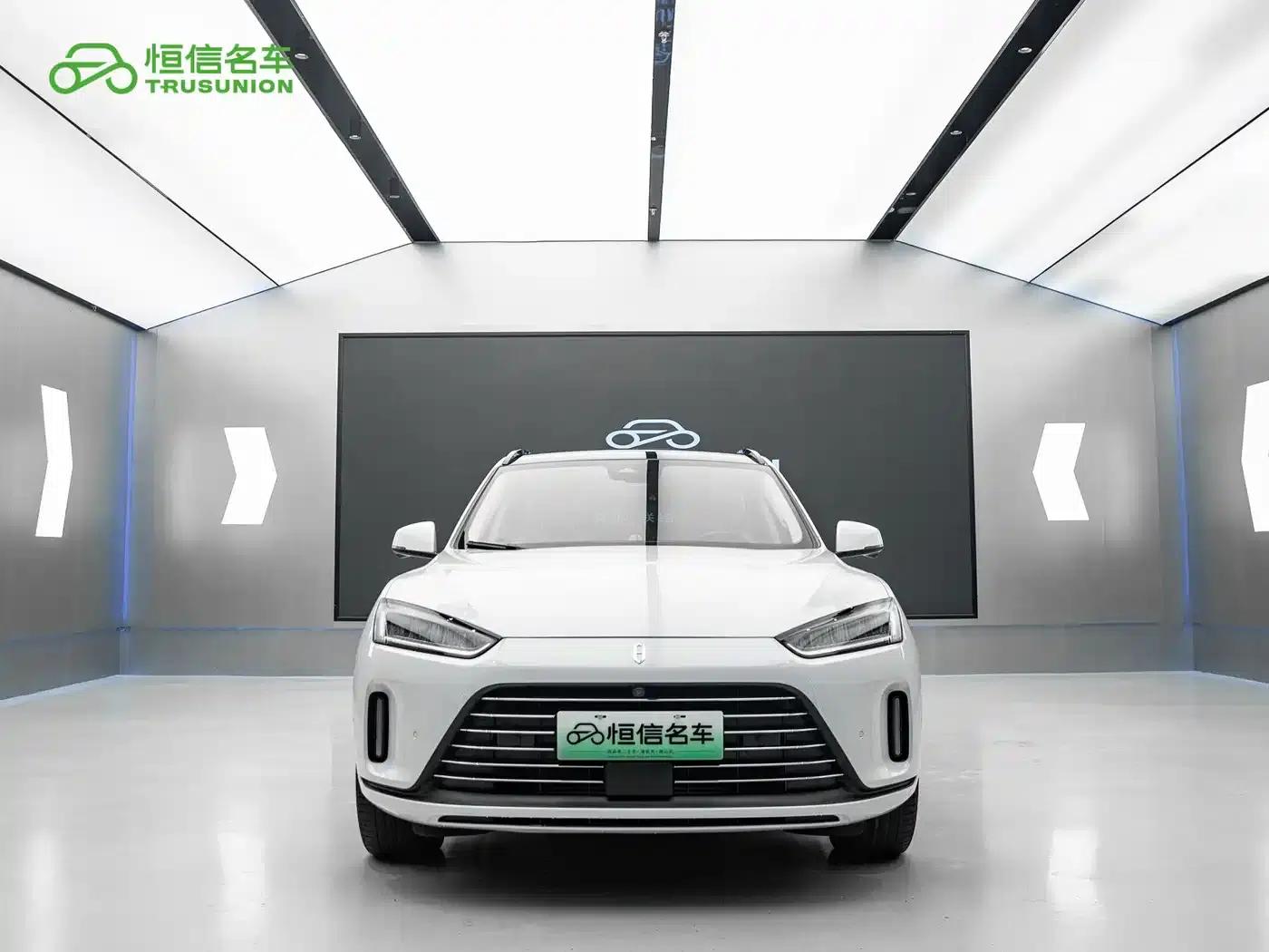 Wenjie M5 2022 Extended Range 4WD Ultimate Edition — миниатюра 2