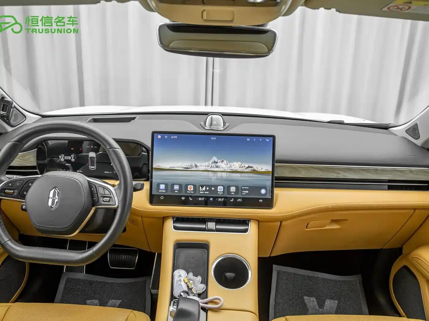 Wenjie M5 2022 Extended Range 4WD Ultimate Edition — миниатюра 13