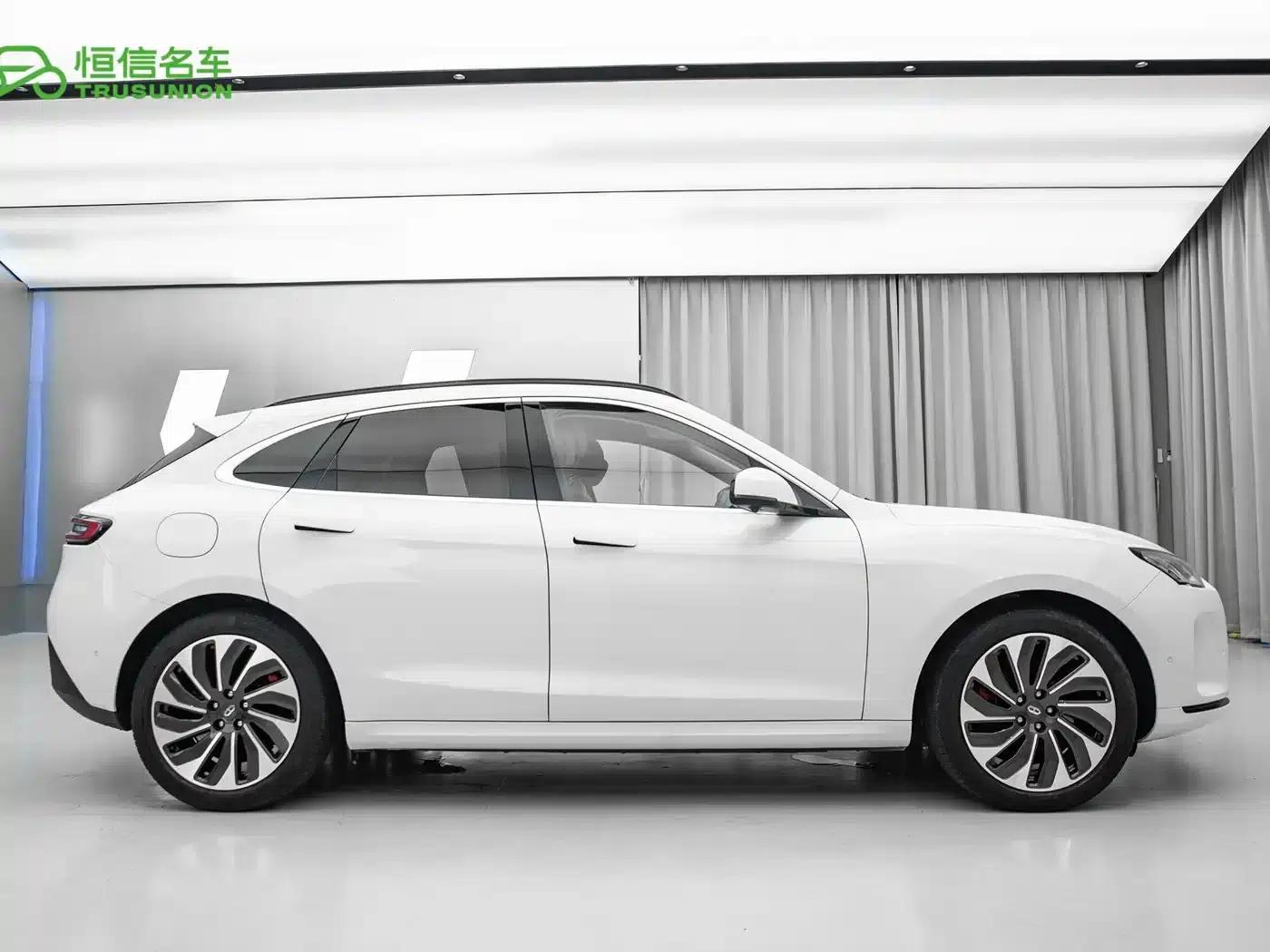 Wenjie M5 2022 Extended Range 4WD Ultimate Edition — миниатюра 7
