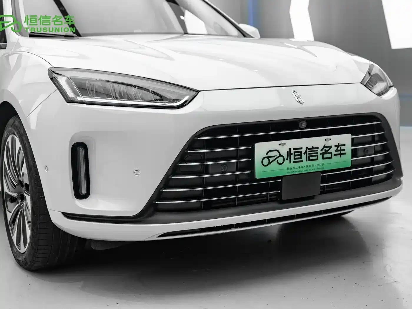Wenjie M5 2022 Extended Range 4WD Ultimate Edition — миниатюра 9