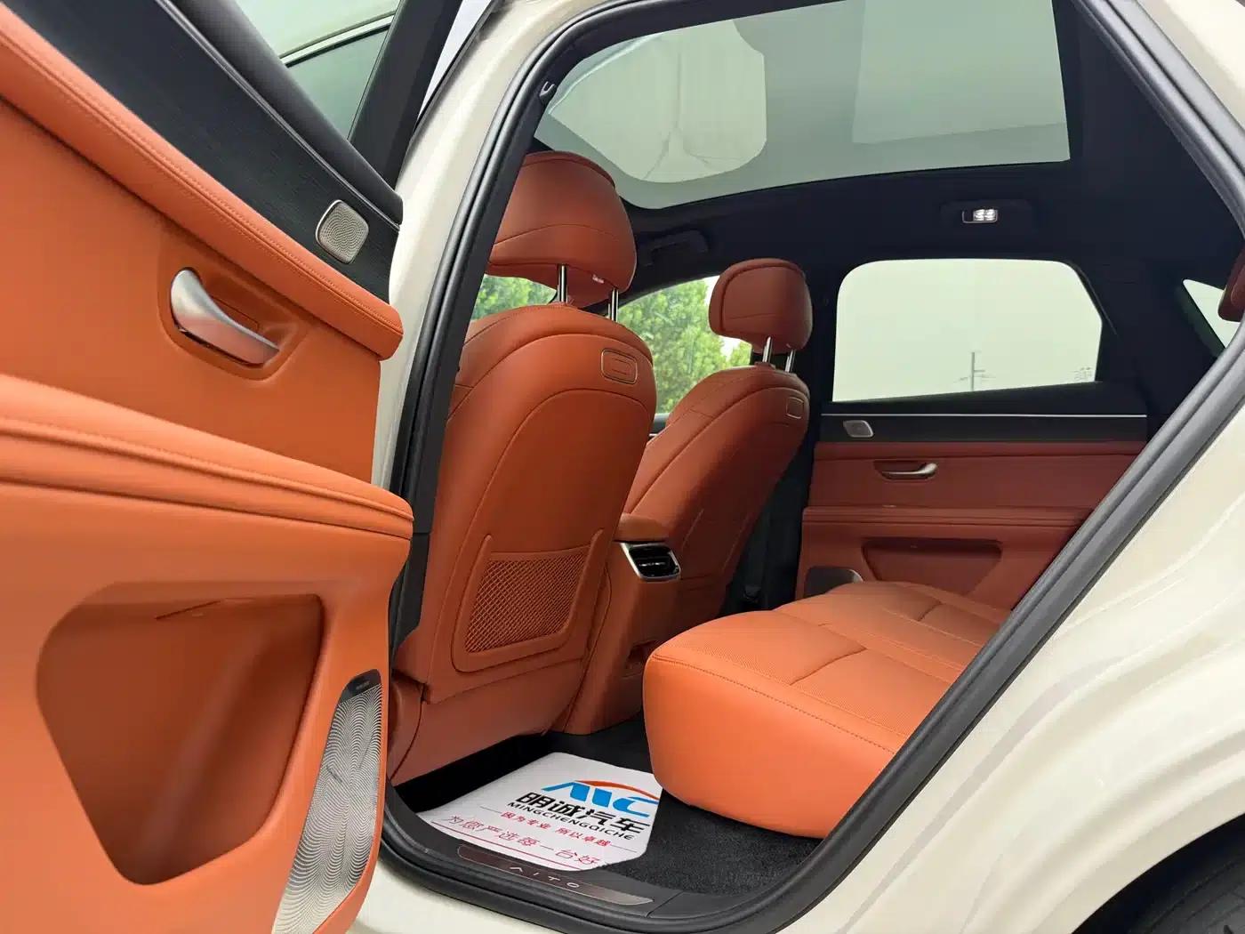 Wenjie M5 2025 Extended Range Ultra 4WD — миниатюра 10