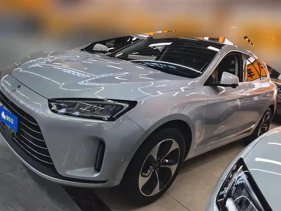 Wenjie M5 2022 Extended Range Rear-Wheel Drive Standard Edition — миниатюра 1