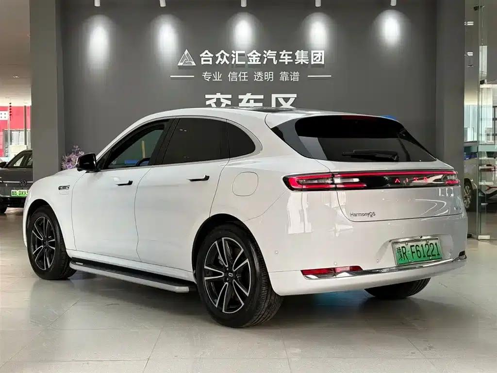 Wenjie M5 2025 Extended Range Ultra Rear-Wheel Drive Version — миниатюра 4