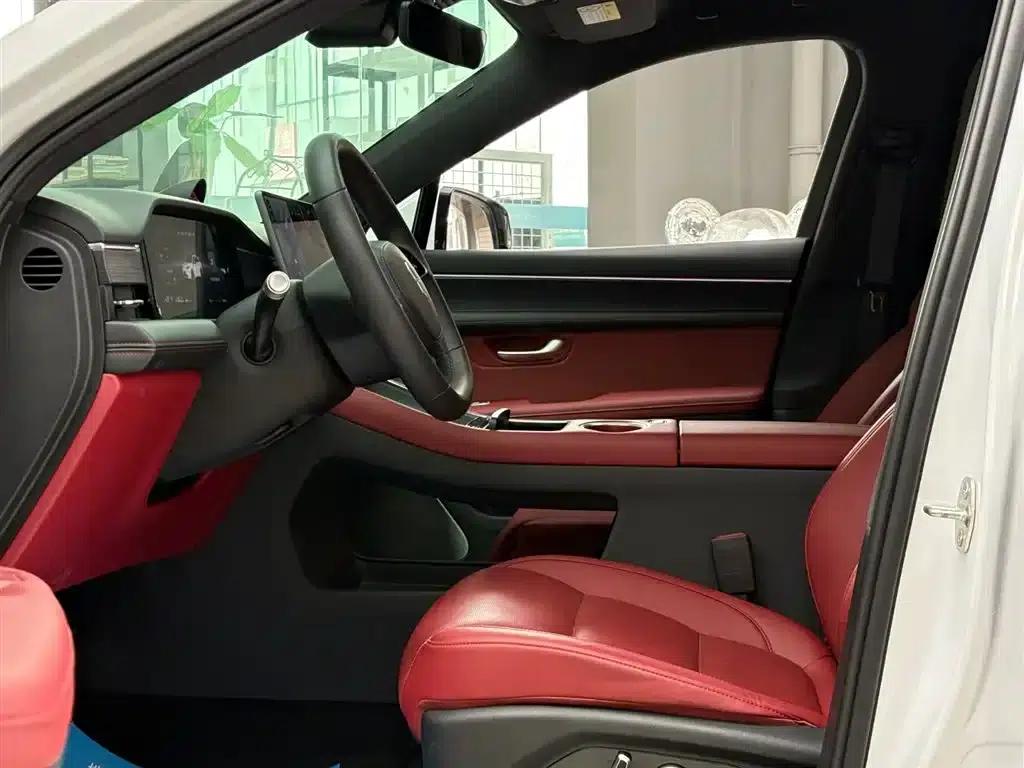 Wenjie M5 2025 Extended Range Ultra Rear-Wheel Drive Version — миниатюра 7