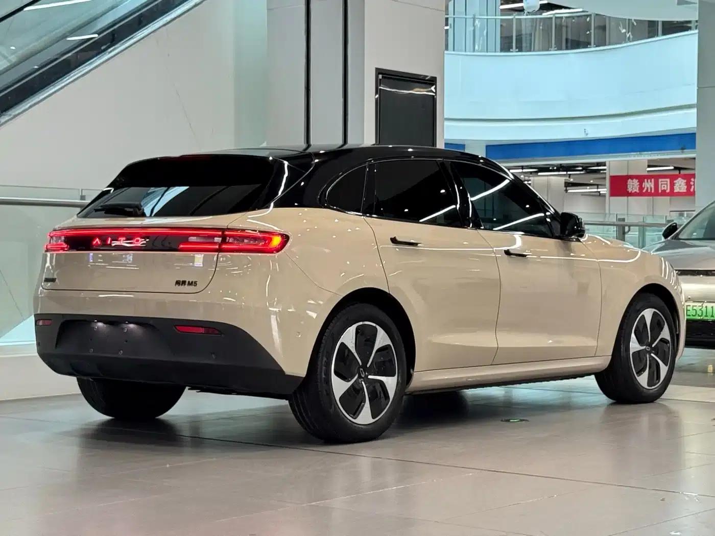 Wenjie M5 2022 Pure Electric Rear-Wheel Drive Standard Edition — миниатюра 4